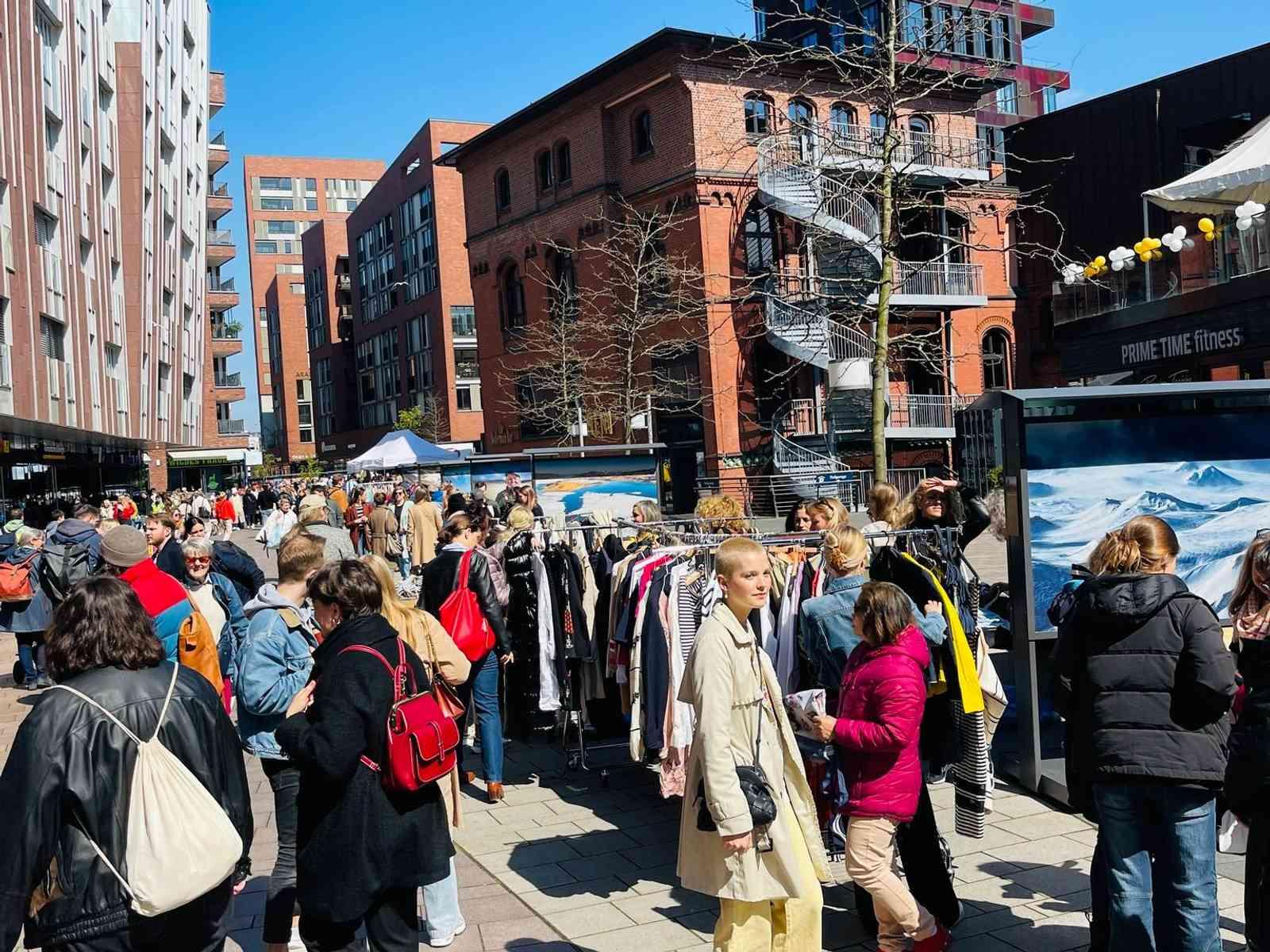 Flohmarkt Überseeboulevard