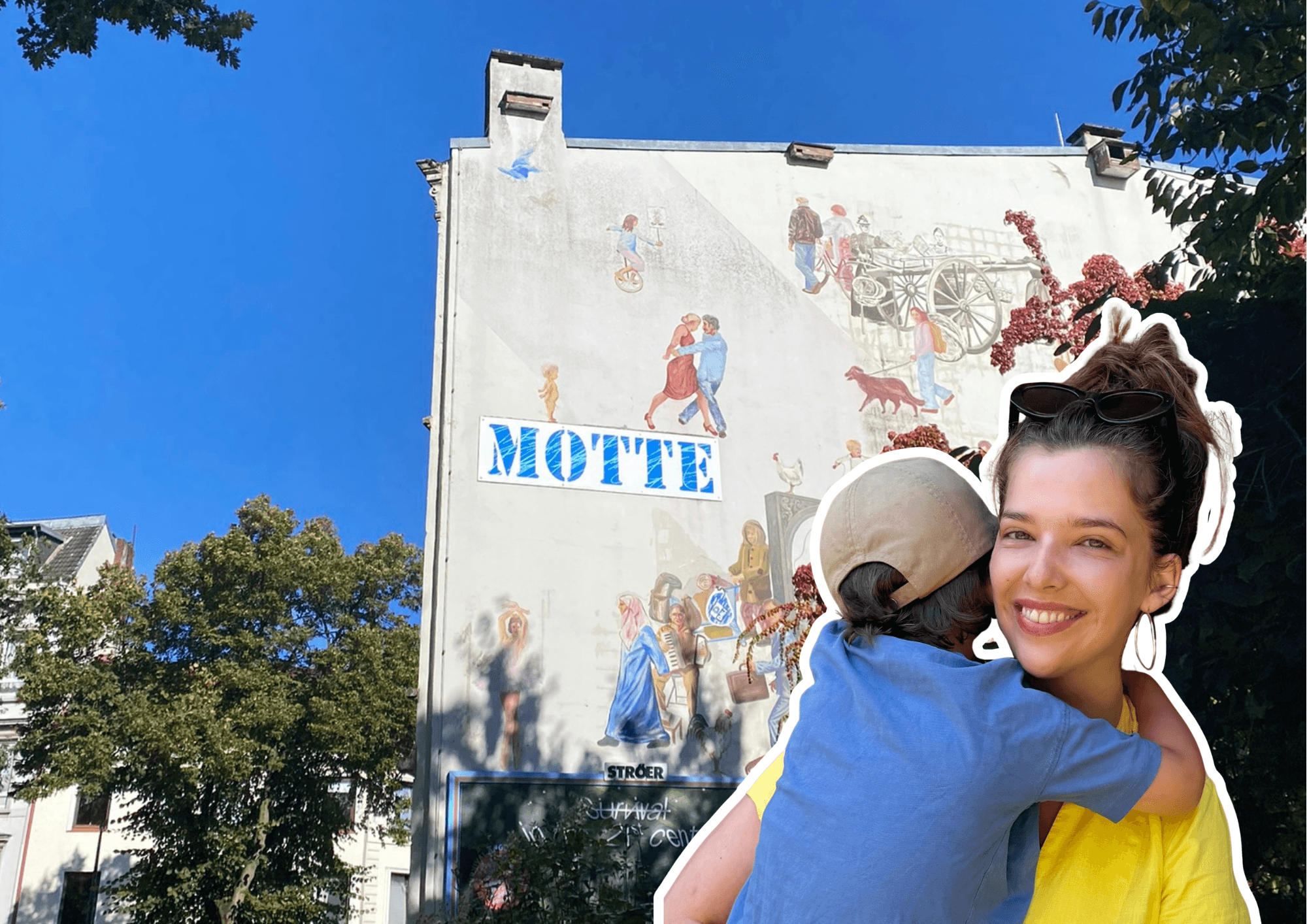 Laura Lück entdeckt Hamburg mit Kindern: Hier trägt sie ihren Sohn auf dem Arm