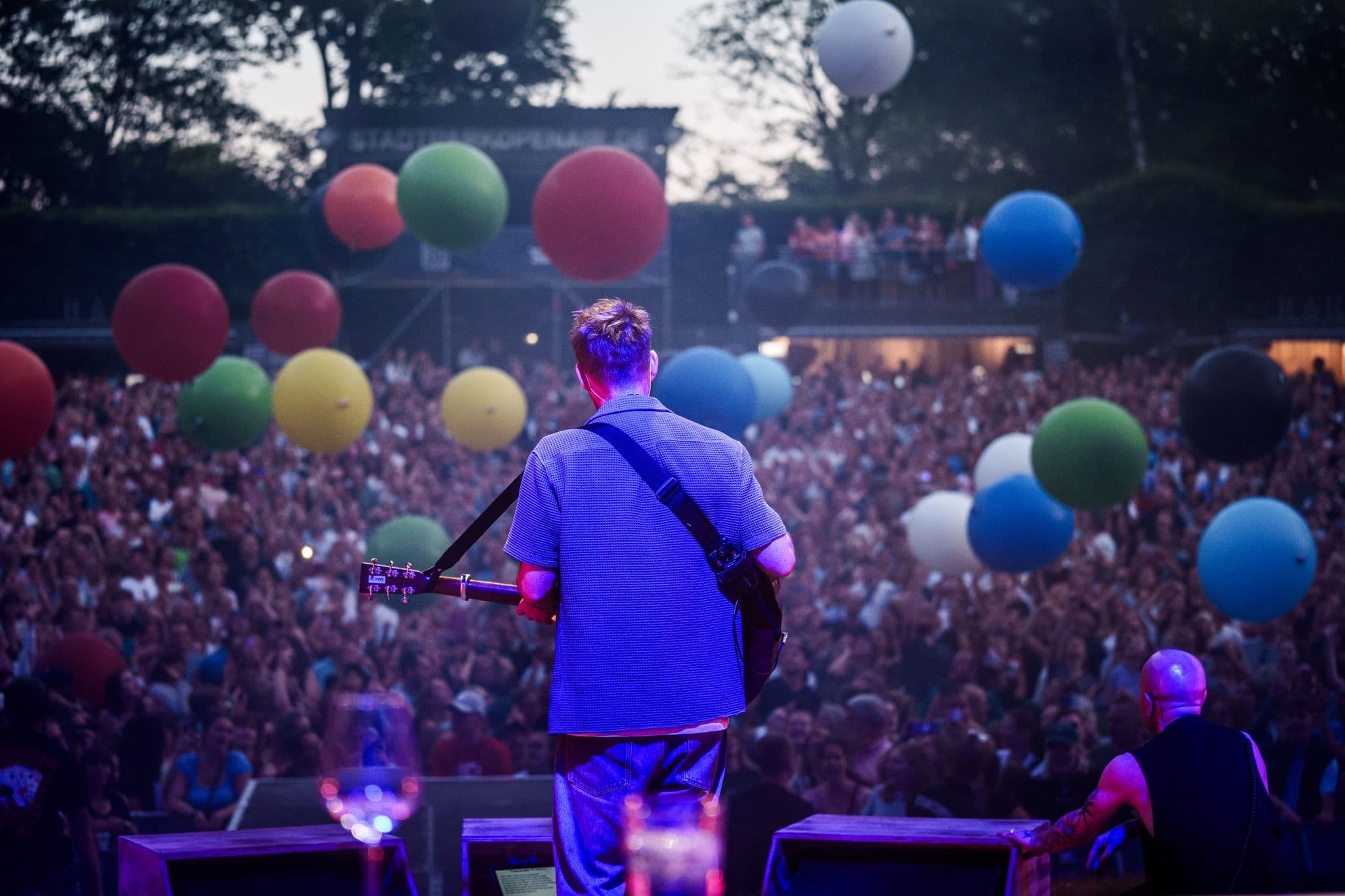 Fotografie von der Bühne beim Stadtpark Open Air