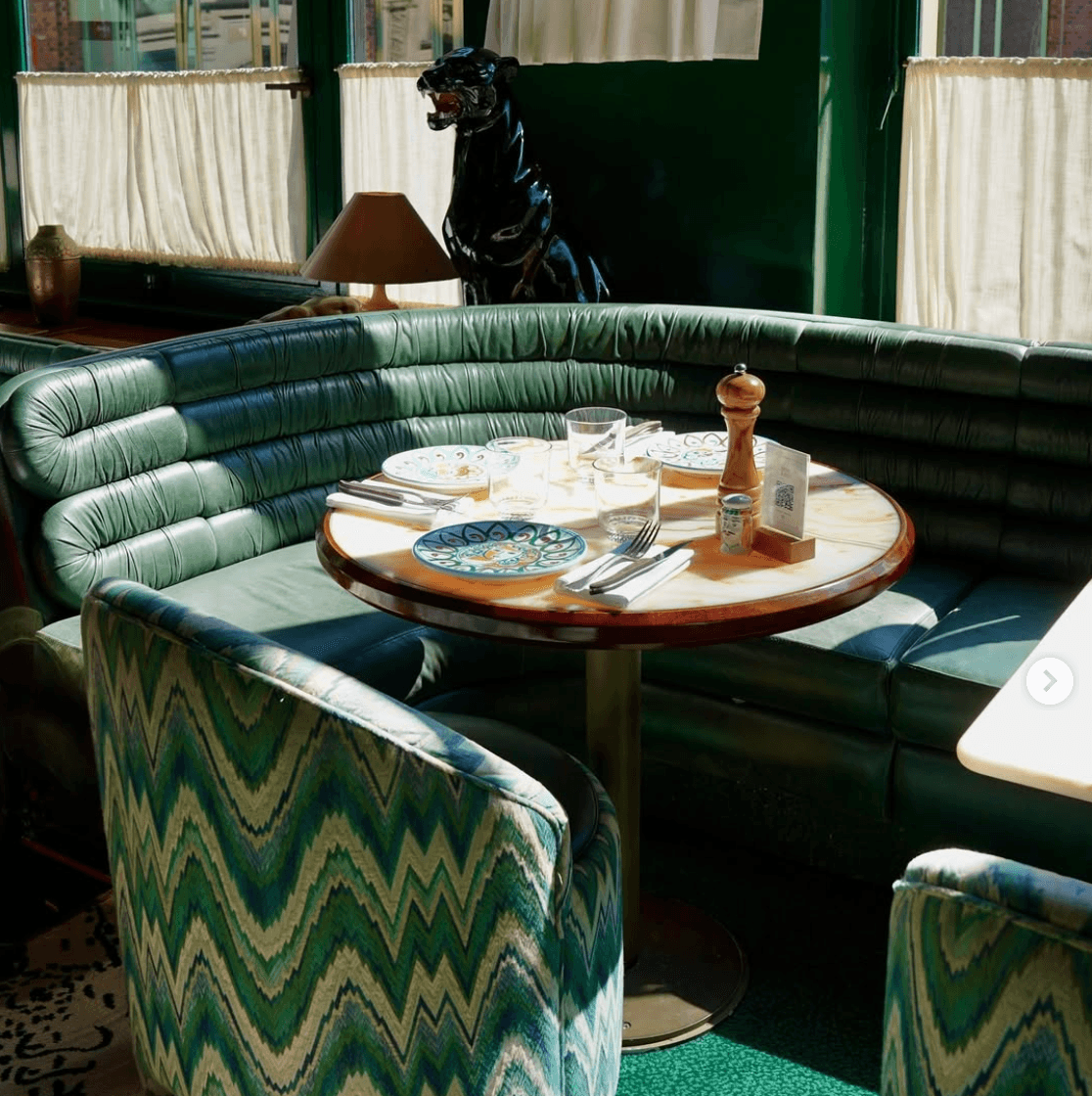 Romantische Sitzecke im Edmondo Hamburg