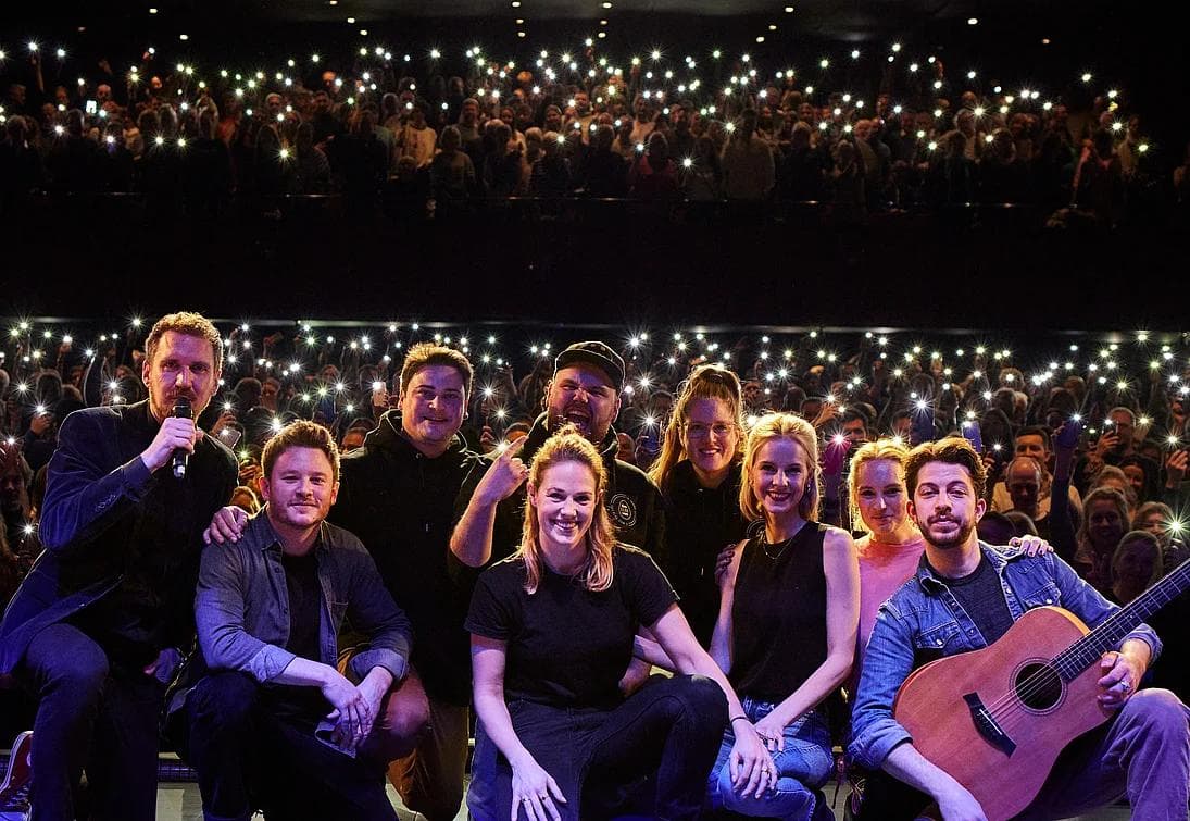 Comedians auf der Bühne