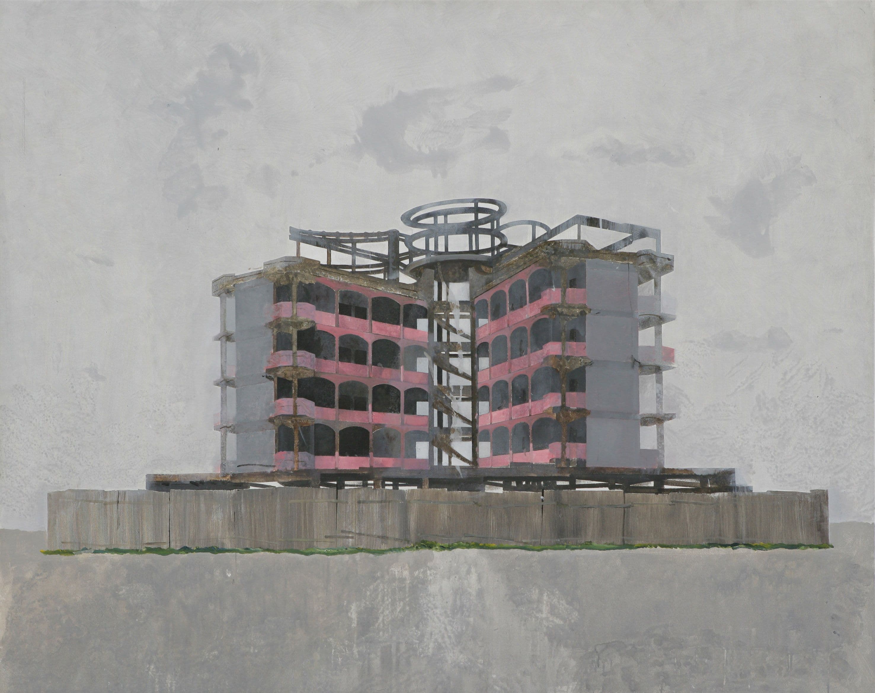 Edi Hilas Kunstwer"House Surrounded by Wall" zeigt ein Hochhaus mir einer niedrigen Mauer drumherum