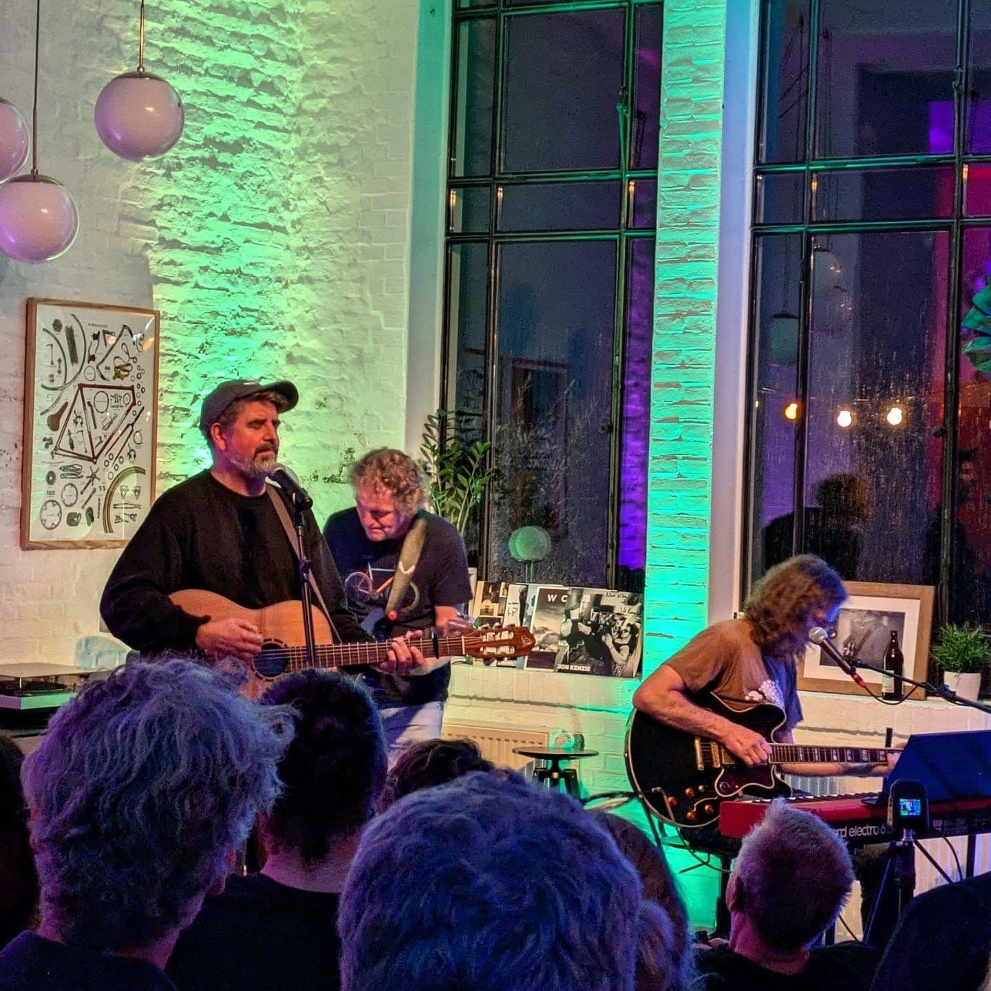 Gemütliches Konzert der Small Size Sessions