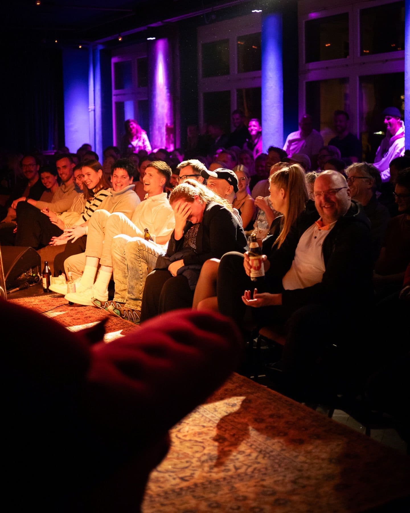 Besucher:innen im Haus 73