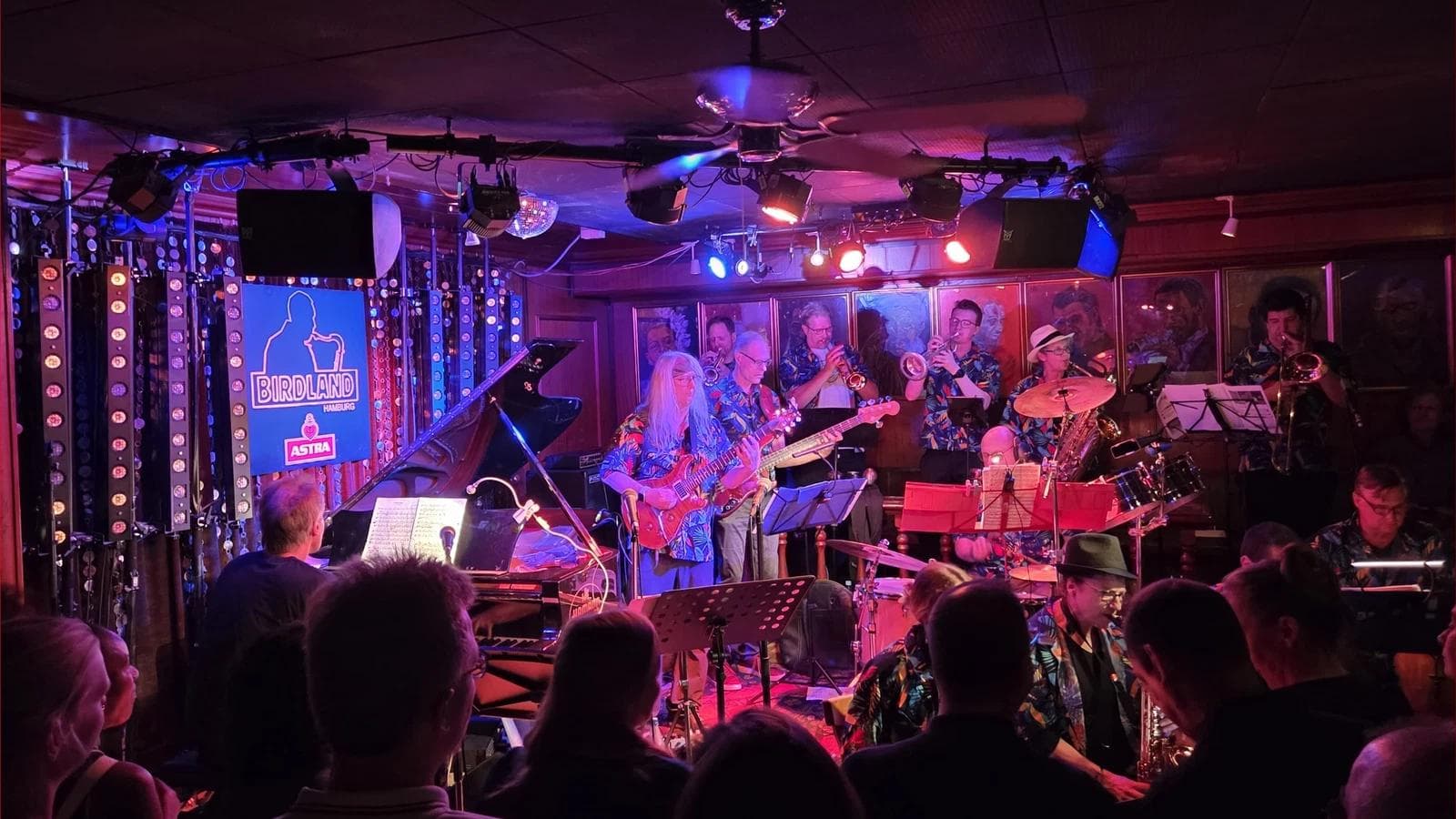 Spanische Band im Birdland