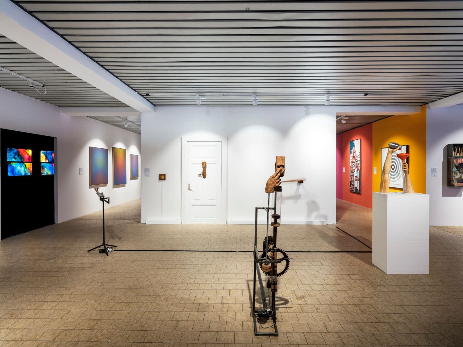 Exponante in der Affenfaust Galerie