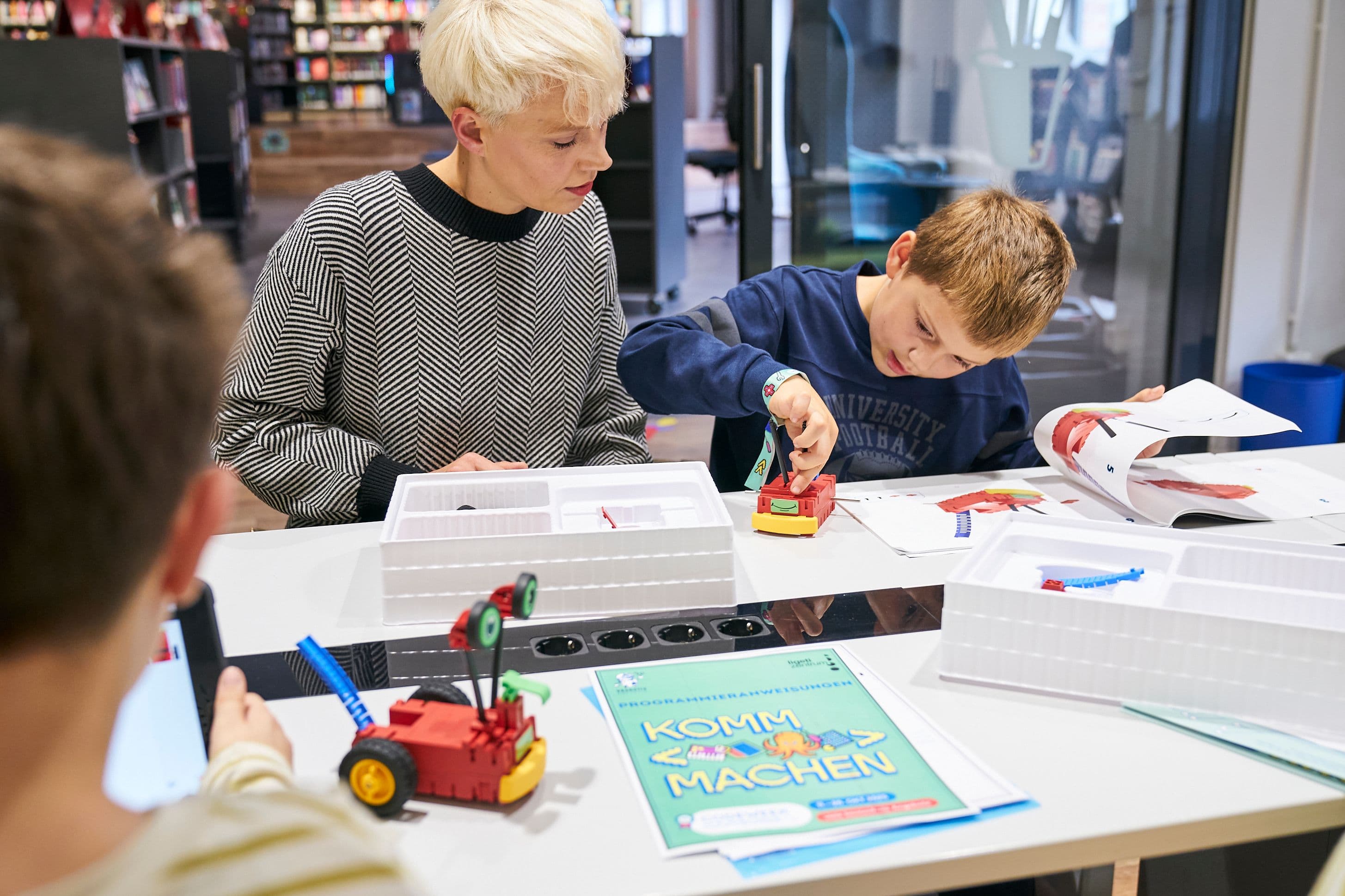 Mitmach-Stationen zum Auftakt der Code Week