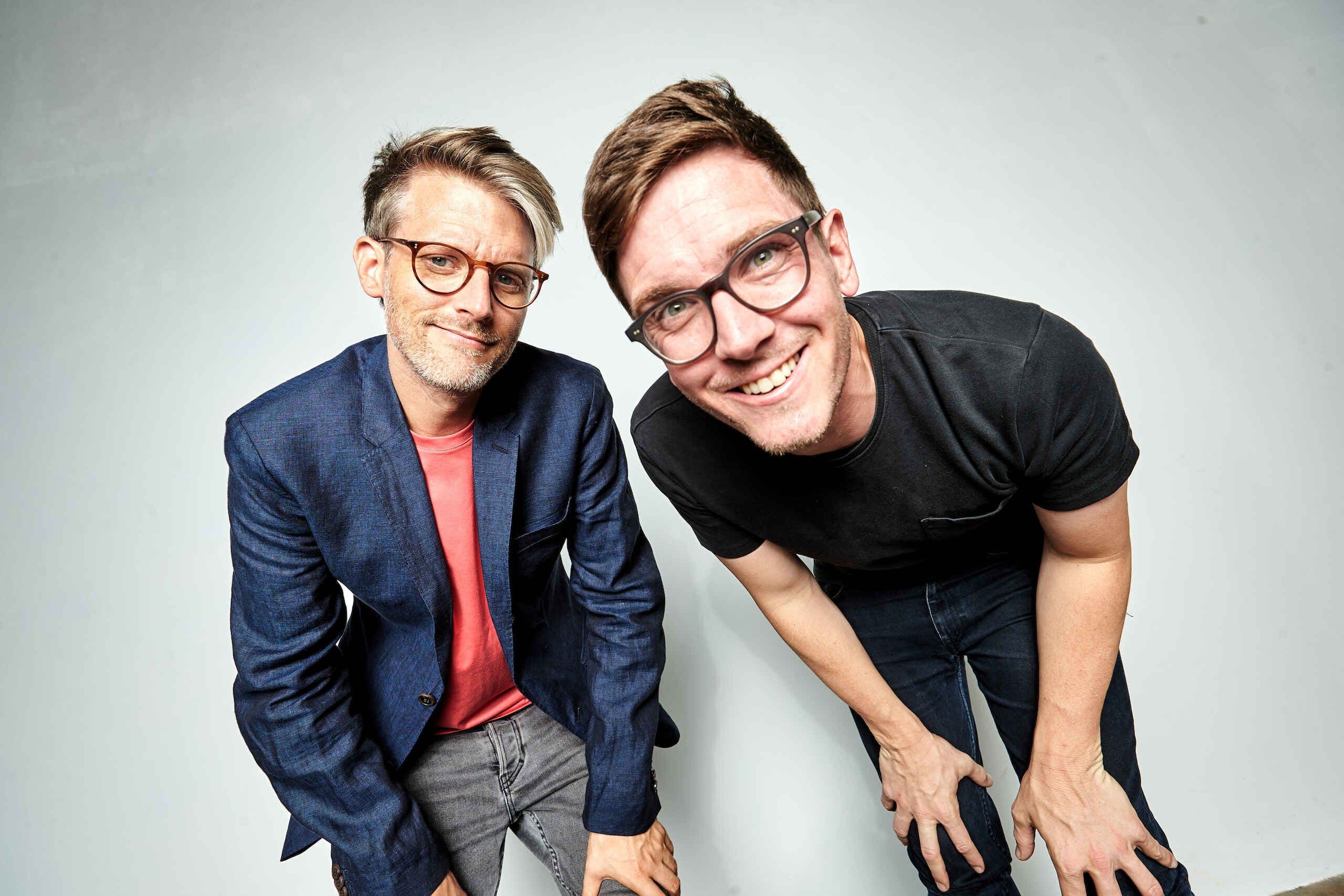 Foto von den beiden Quizmastern Tom Zimmermann und Darren Grundorf