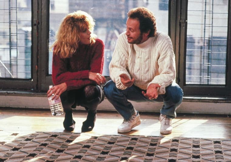 Harry und Sally knien in einem Foyer