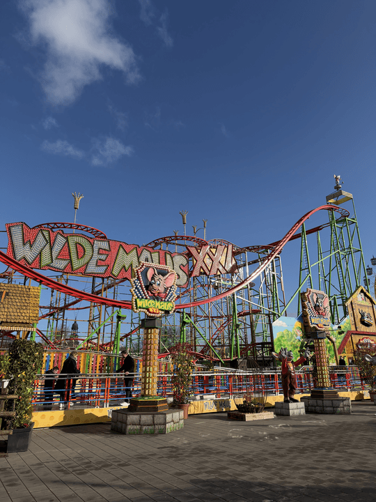 Die Achterbahn "Wilde Maus" auf dem DOM