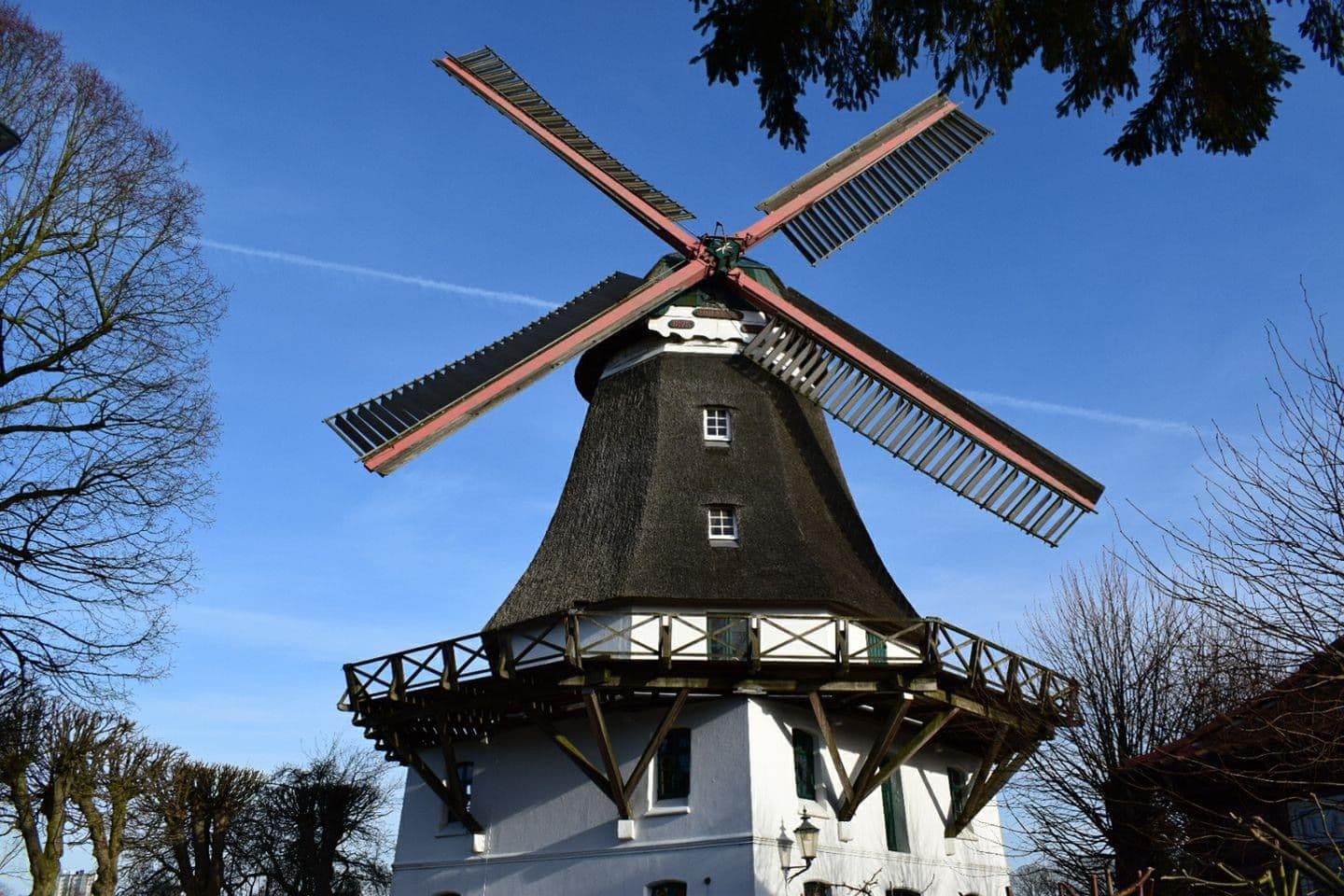 Außenansicht der Windmühle Johanna