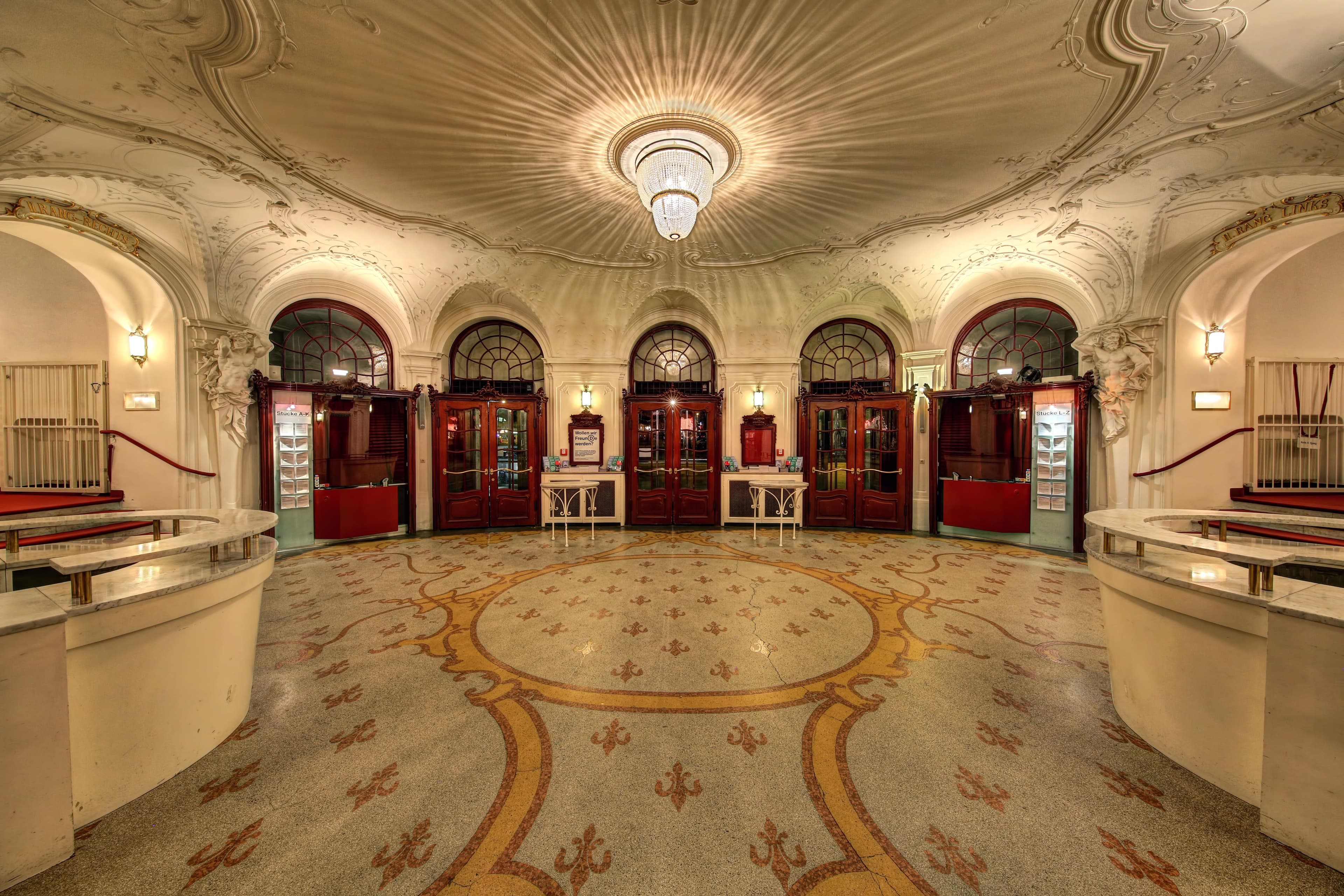 Steinfoyer im SchauSpielHaus